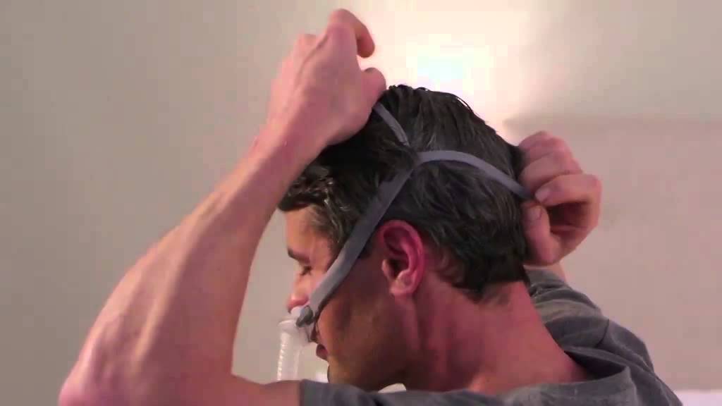 ResMed AirFit™ P10 – Fitting your nasal pillows mask